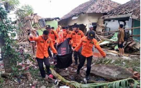 Pasca-Tsunami, Basarnas Dirikan Posko di Depan Kantor Bupati Lampung Selatan