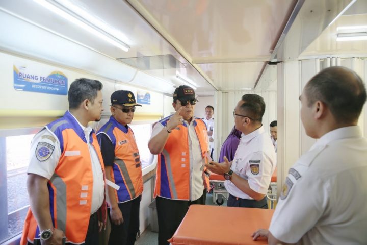 PT KAI Tanjungkarang Gelar Rail Clinic di Stasiun Tegineneng