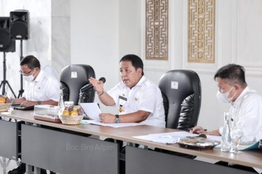 Gubernur Lampung – Pengusaha Sepakati Harga Singkong Minimal Rp900 per Kilogram