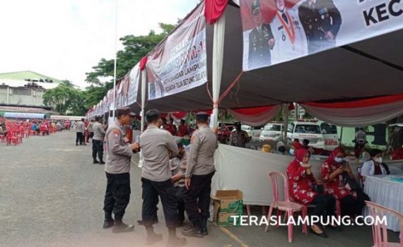 Vaksinasi Covid-19 digelar Polda Lampung di Lapangan Saburai, Bandarlampungg, pada minggu pertama hingga kedua Oktober 2021.