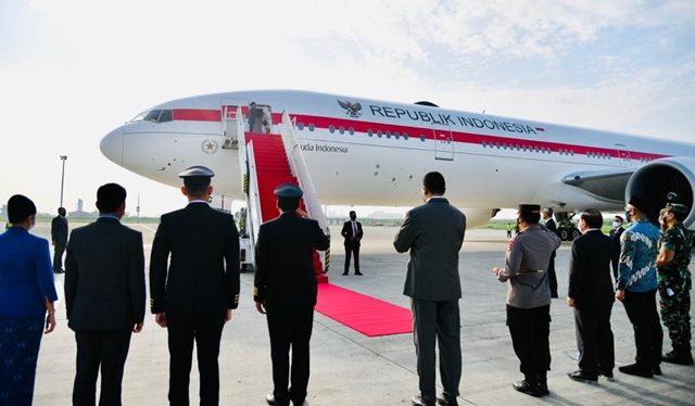 Presiden Joko Widodo bertolak ke Amerika Serikat, Selasa pagi (10/5/2022), untuk menghadiri KTT AS-ASEAN. Foto: Setpres RI