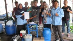 Dosen PiK FP Unila Bantu Kembangkan Pupuk Cair Organik dari Ikan Mati di Danau Ranau