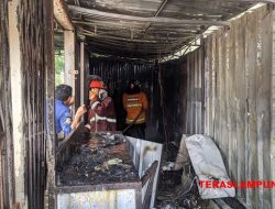 Gerai Ayam Geprek Pedia di Jl. Pramuka Bandarlampung Ludes Terbakar