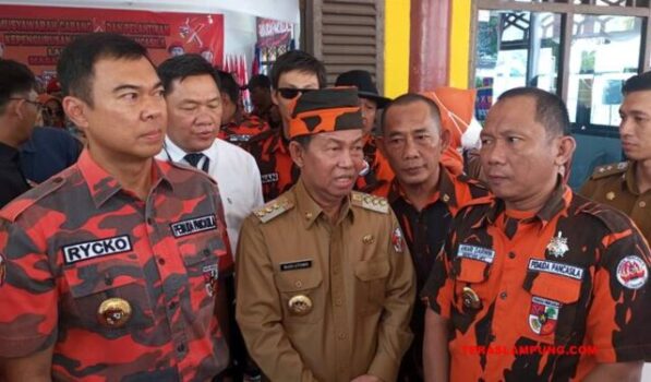 Bupati Budi Utomo memberikan komentar usai pelantikan pengurus MPC PP Lampung Utara periode 2022-2027.